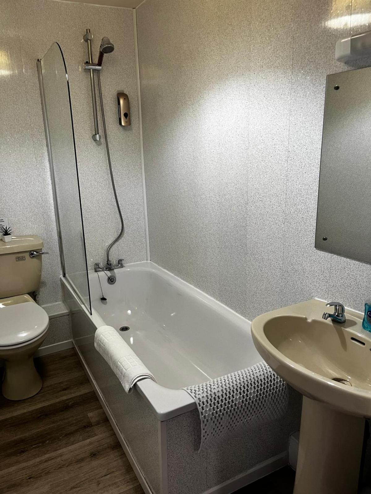 Black Bull Hotel Рит Экстерьер фото